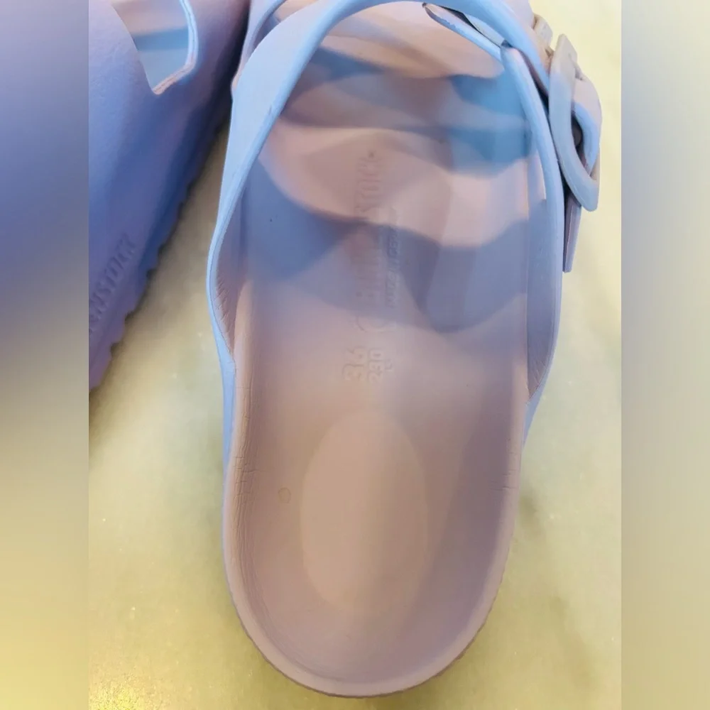 Birkenstock purple sandals    Size 36    5.5 women - Picture 4 of 7